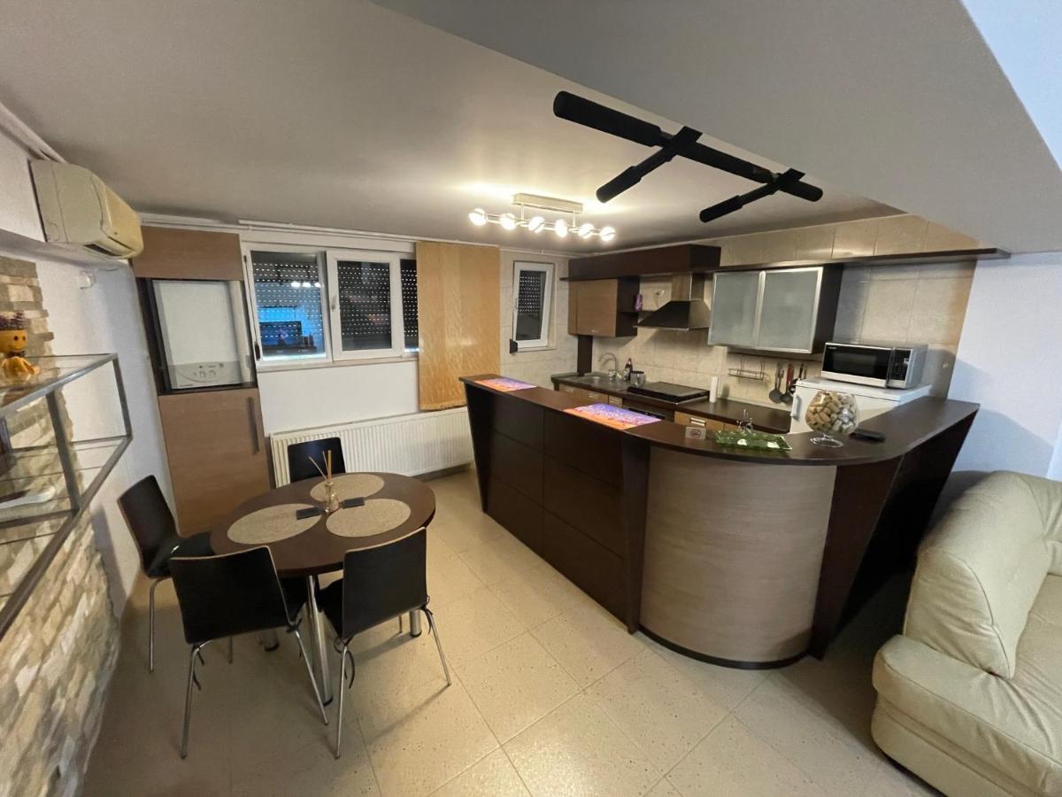 Delize Rent Mamaia Apartment Luaran gambar
